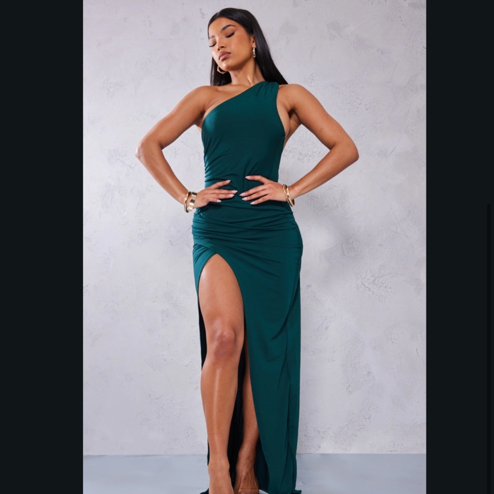 PRETTYLITTLETHING Emerald Green Slinky Drape Trim Detail Maxi Dress